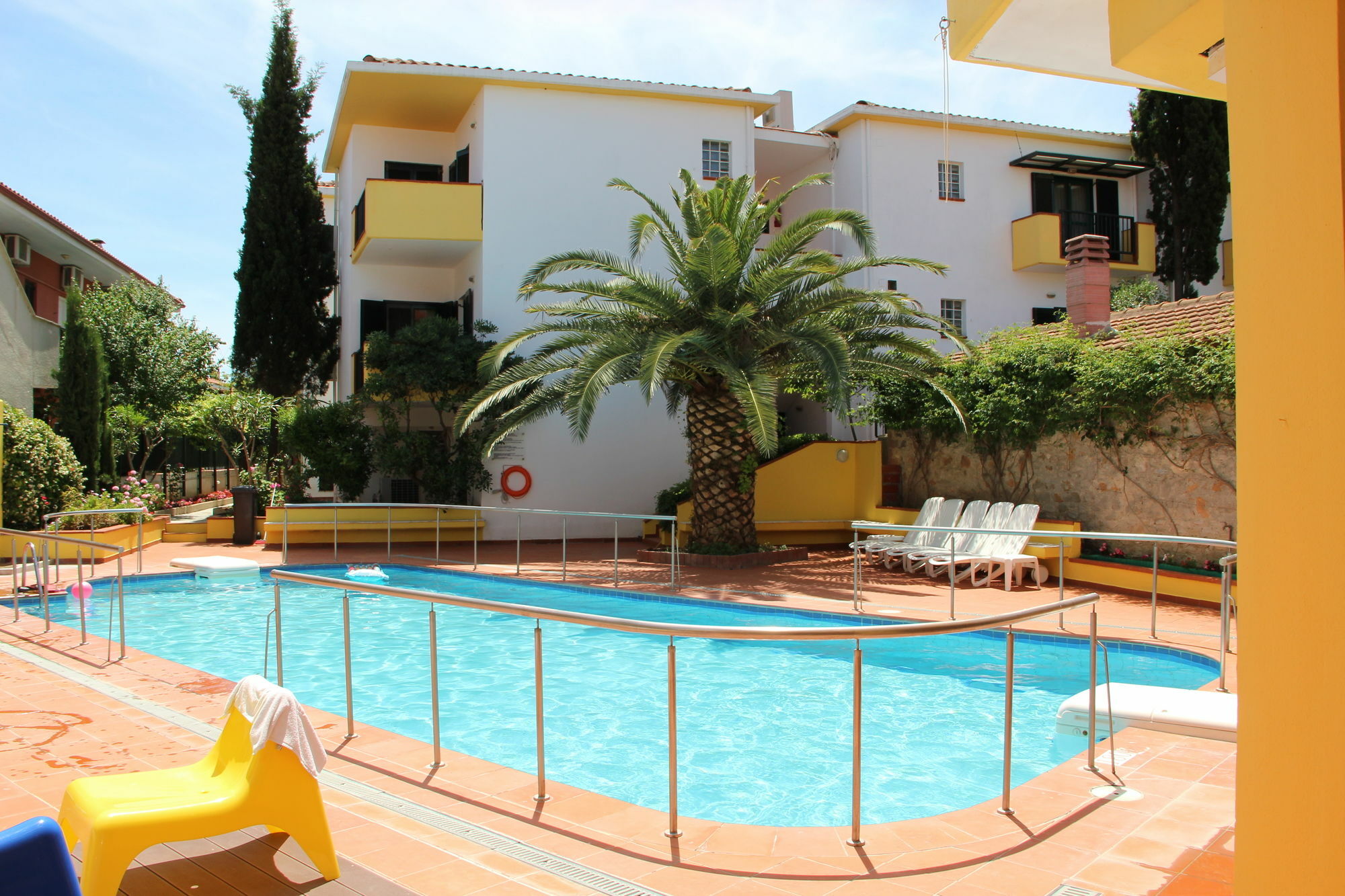 Elia Apartments Áfitos Exterior foto