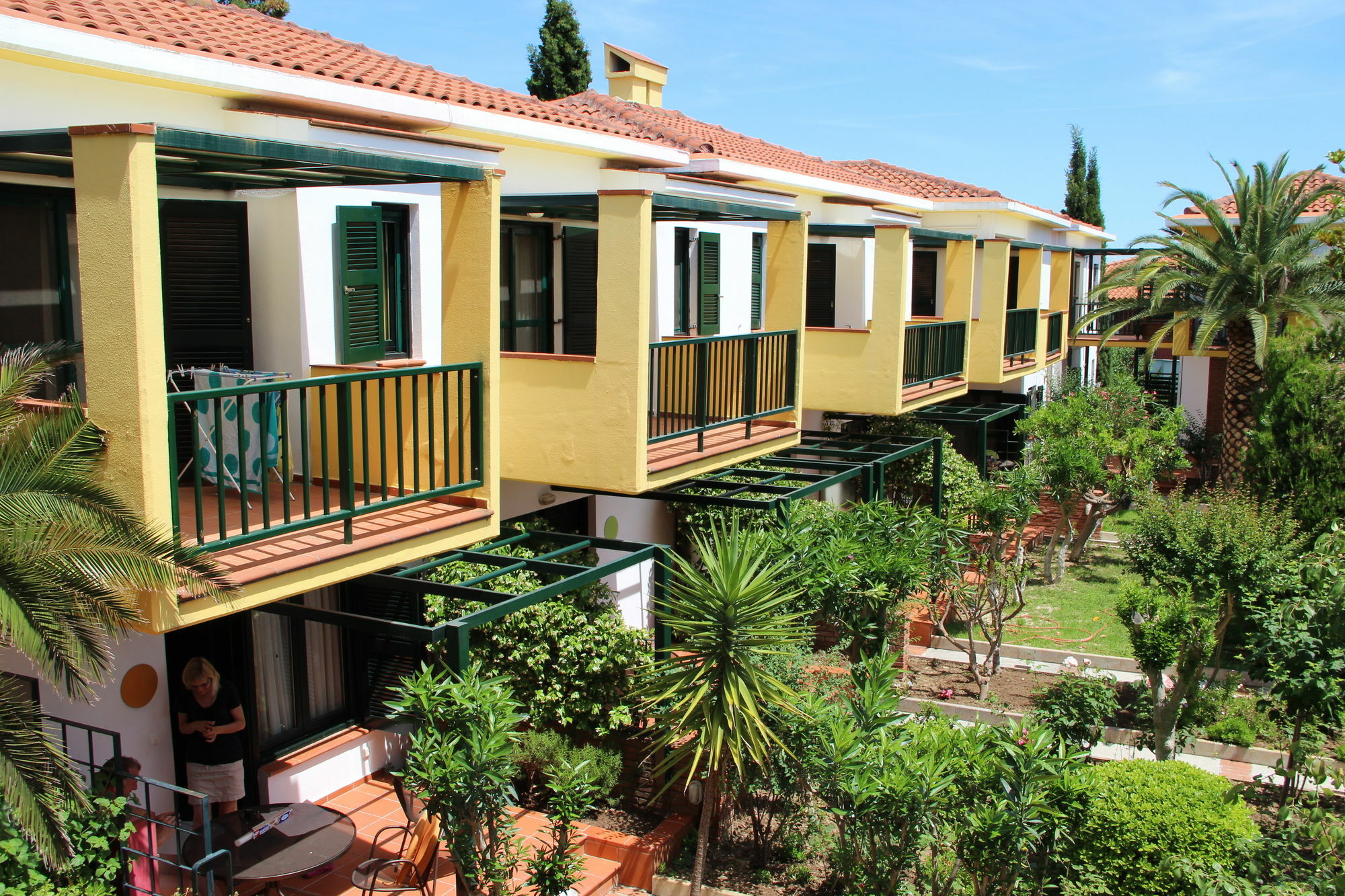 Elia Apartments Áfitos Exterior foto